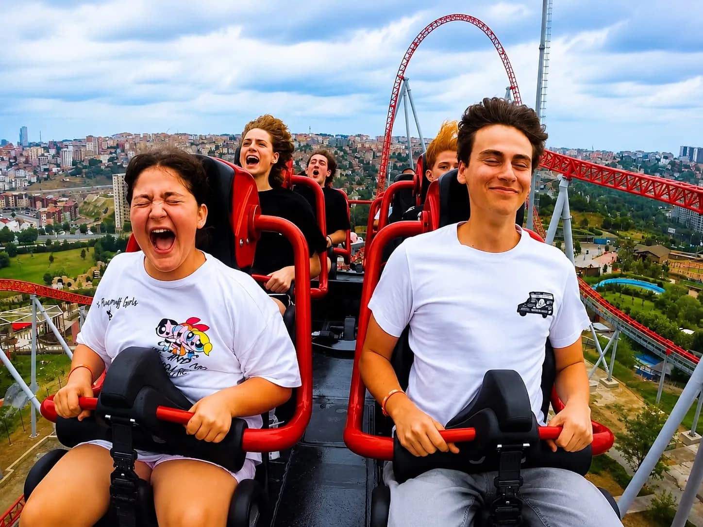 VIALAND TEMA PARK TURU – İSTANBUL'DA EŞSİZ EĞLENCE