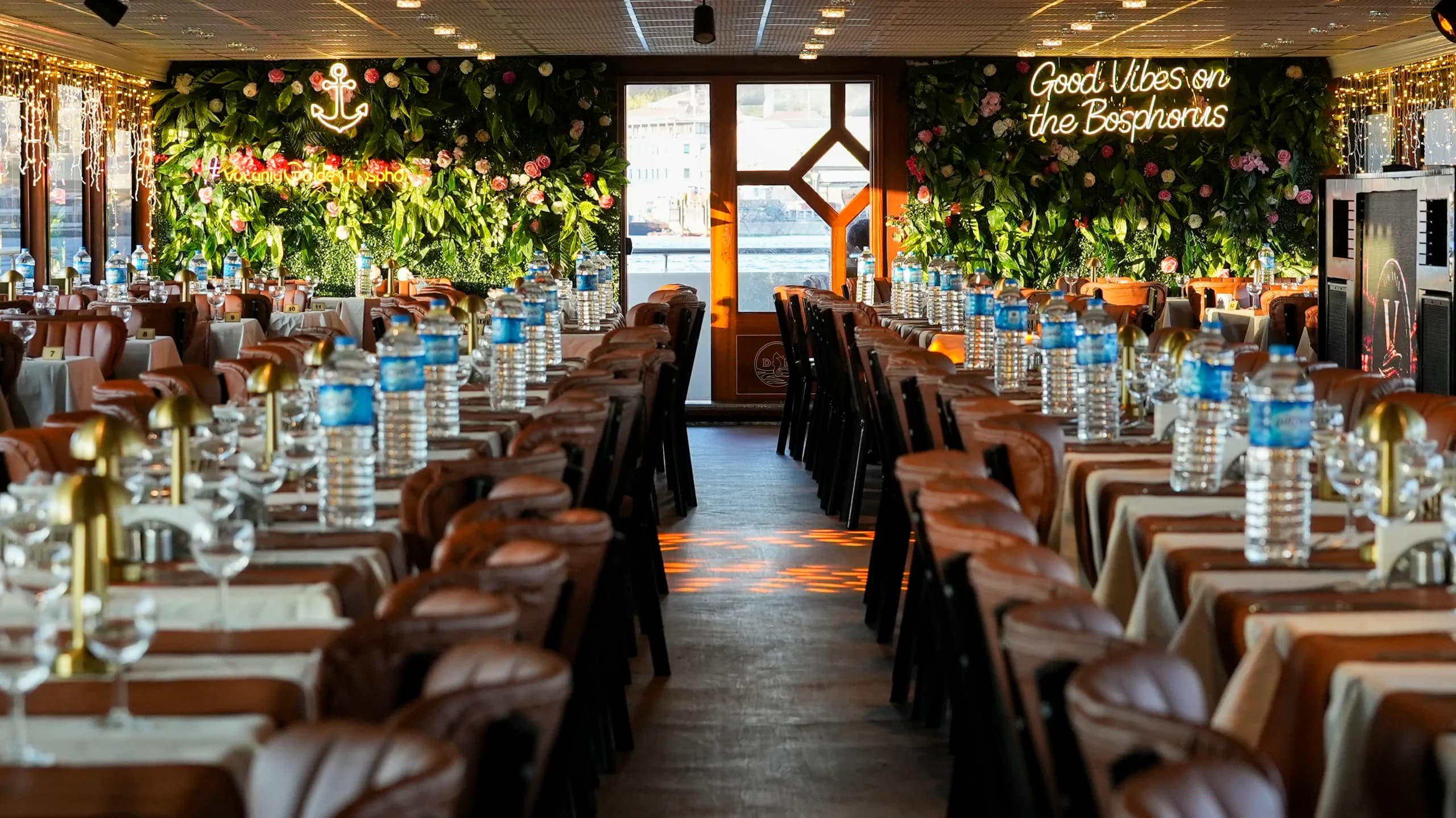 Bosphorus Dinner Cruise – Dinner & Turkish Night Show