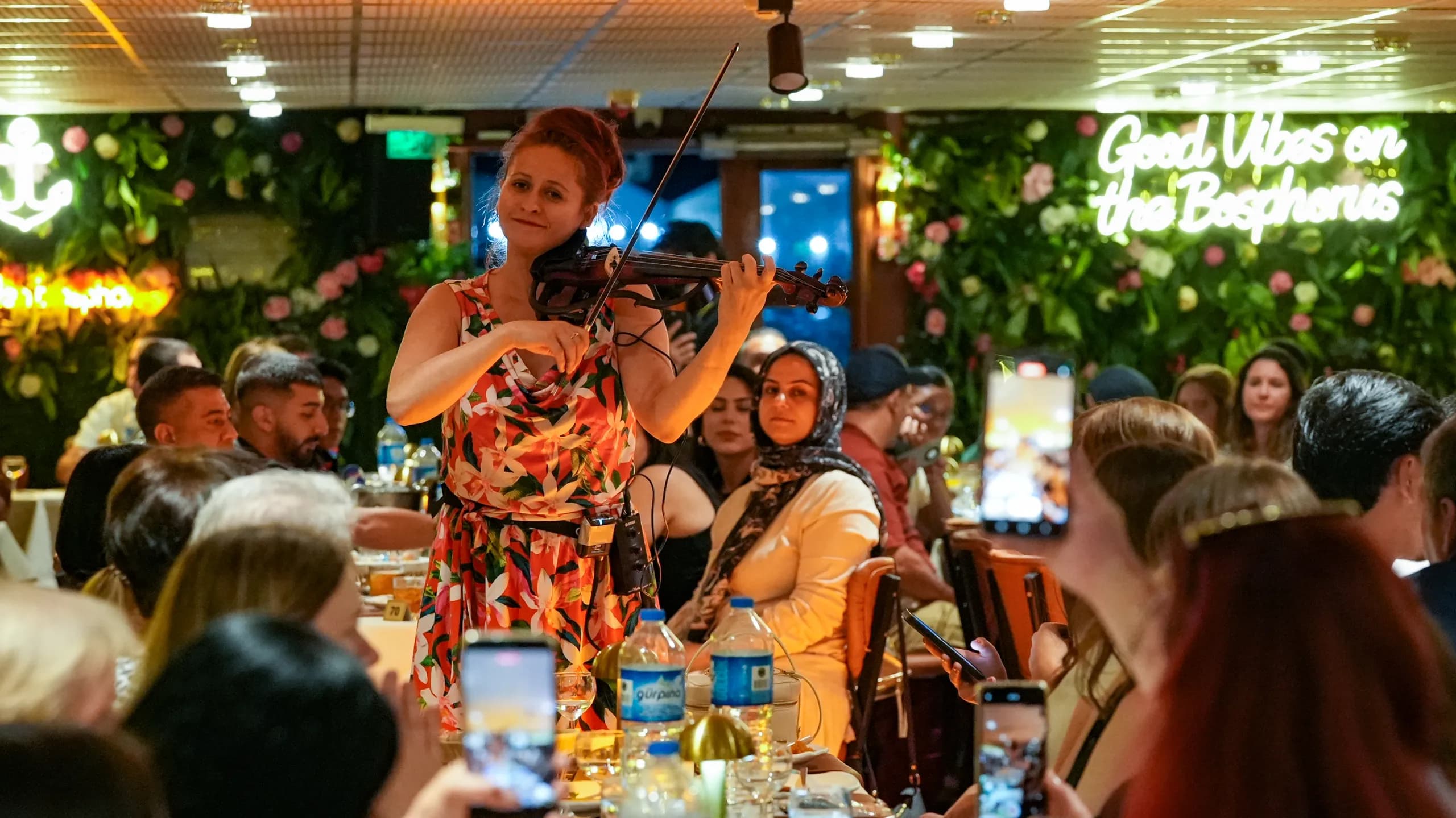 Bosphorus Dinner Cruise – Dinner & Turkish Night Show