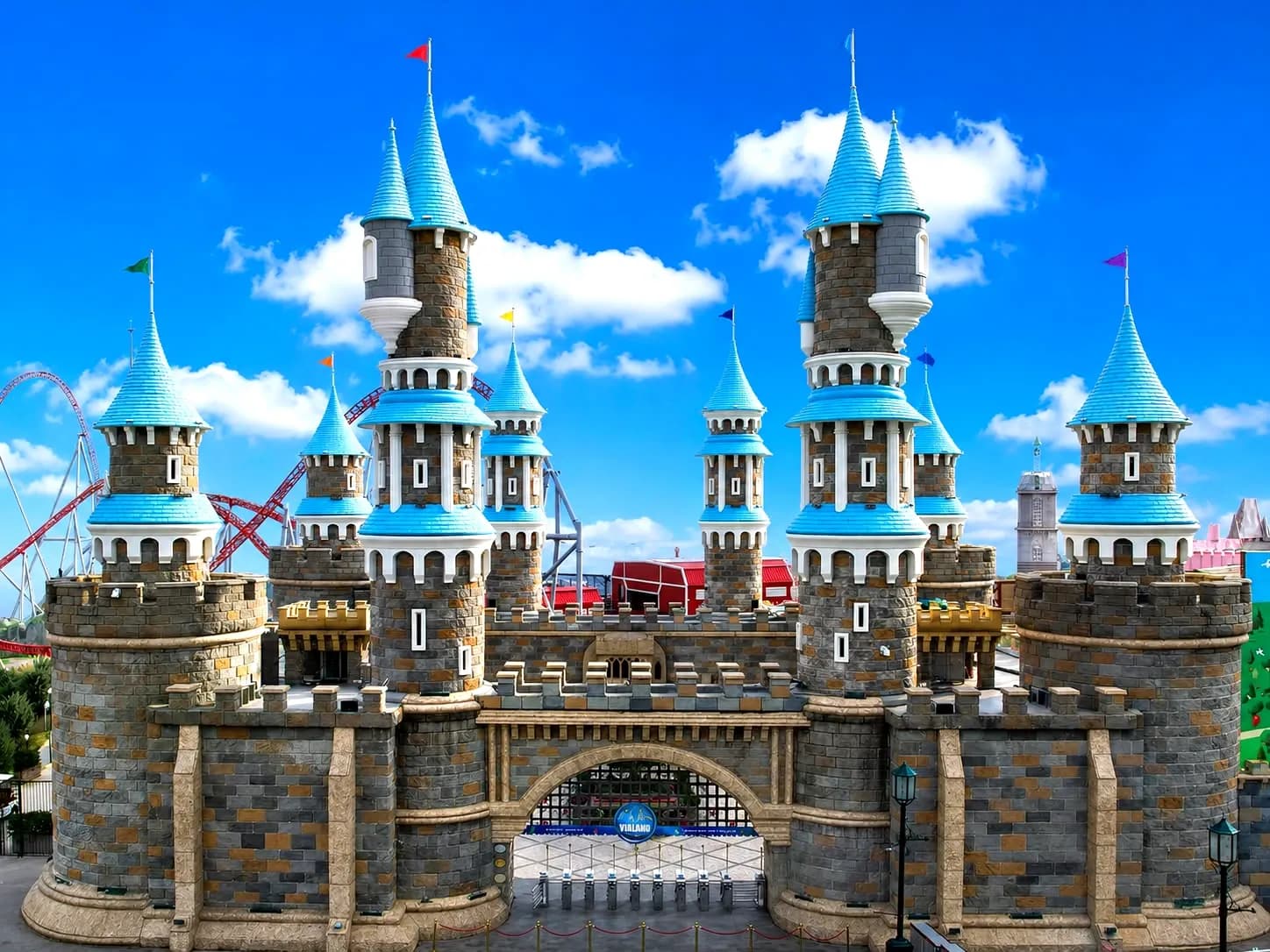 VIALAND TEMA PARK TURU – İSTANBUL'DA EŞSİZ EĞLENCE