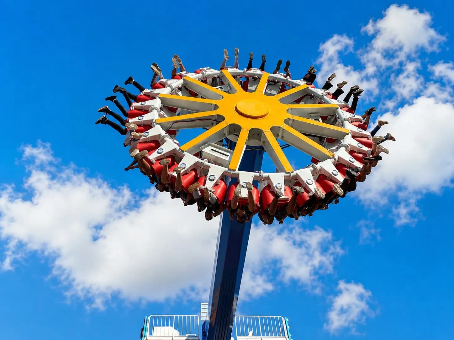 VIALAND TEMA PARK TURU – İSTANBUL'DA EŞSİZ EĞLENCE